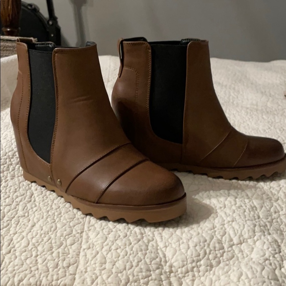 Ankle boots